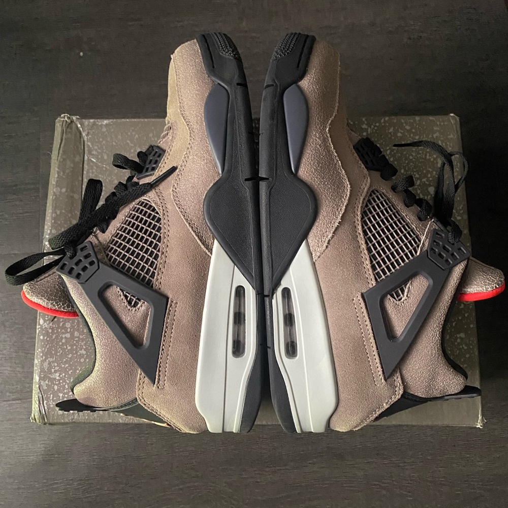 Jordan Retro 4 - Picture 6 of 9